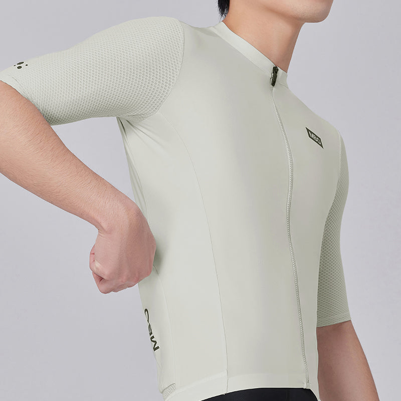 The Ultimate Prime Training Jersey: Why Men Love This Top Choice