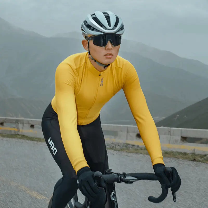 Fuel-Your-Passion-10-Ways-to-Train-with-Quicksand-Men-s-Prime-Training-Thermal-Jersey-Amber MBO