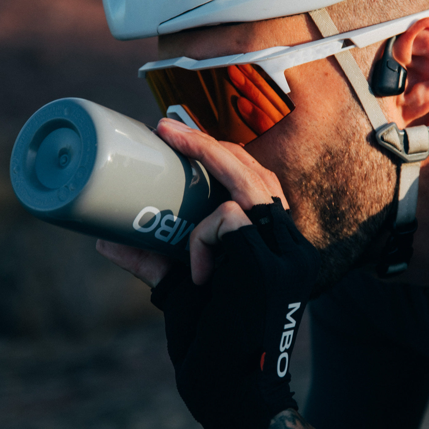 MBO - 高性能、ユニークなファッションデザインのサイクリングアパレル